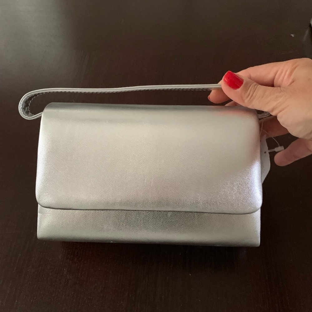 Purse - Picture 2 of 7